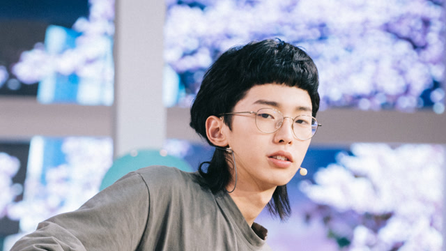 奶拽超酷回应为啥是这个发型?