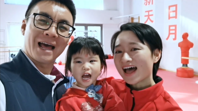 奥运信仰成为人生之旅的动力 吴静钰侯琨携女祝大家新年快乐
