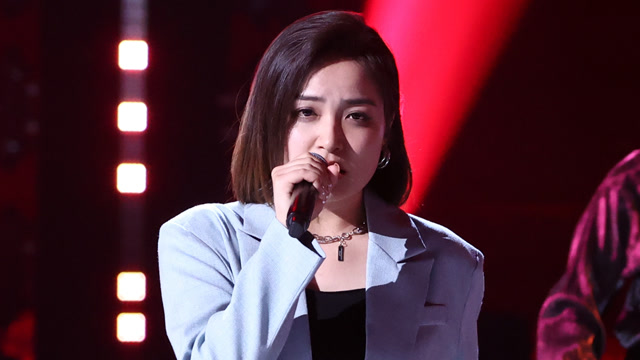 玛迪娜都曼唱《平行线》高音鲨疯了
