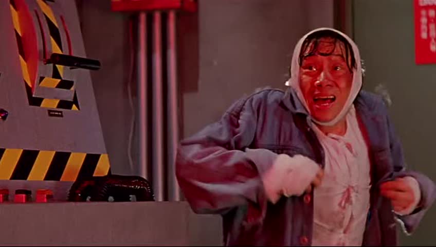 双龙会 两个成龙把泰山玩坏了 两头跑 还以为会分身