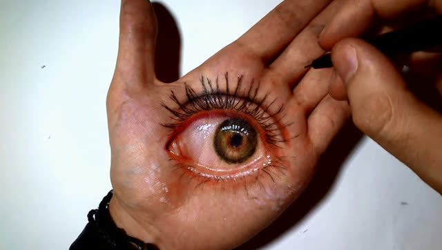 在手上画一只真实的眼睛,厉害