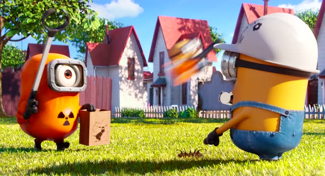 修剪草坪的小黄人