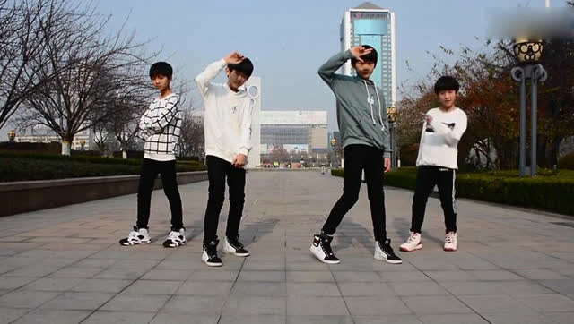 街舞视频 街舞少年版的《seve》舞蹈 鬼步舞