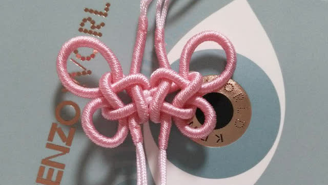 万字攀缘结及万字攀缘结蝴蝶