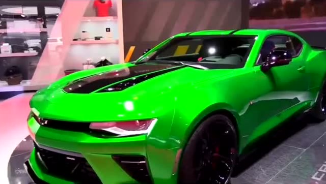 17年新款绿色大黄蜂,对于平民跑车来说外观对得起价钱!