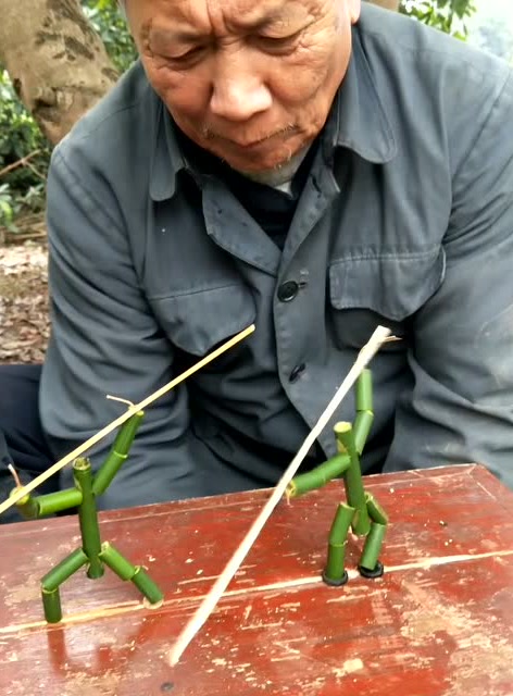 爷爷小时候的玩具,不比现在的玩具差