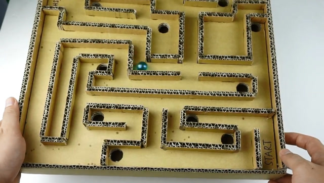 如何用纸板自制弹珠迷宫,diy新奇又好玩的小玩具