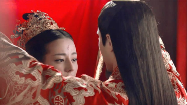 《三生三世枕上书》:凤九与东华帝君修成正果,却害苦夜华和白浅