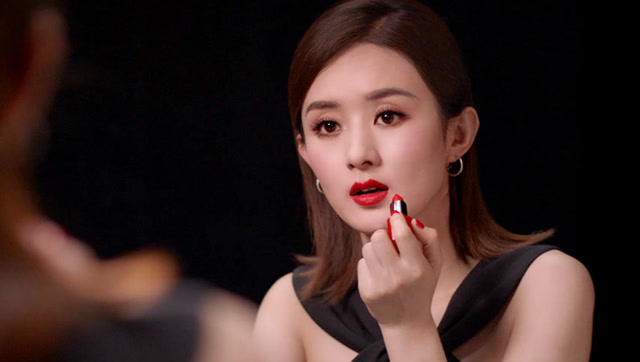 赵丽颖花迷彩妆大片,涂上这支花迷小扭腰口红,诠释全新时尚潮流!