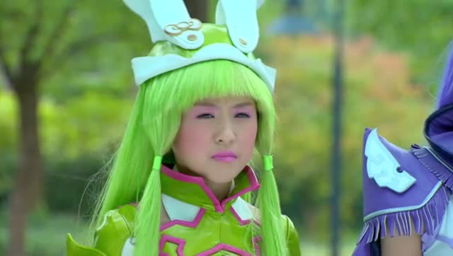 任尔心终于正面和众天女拉开战斗!不做缩头乌龟了?