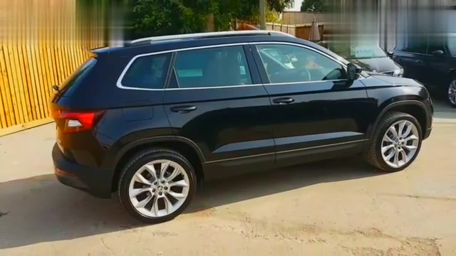 实拍斯柯达柯珞克,一直感觉它颜值不算出众 没想到黑色这么帅