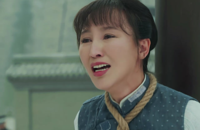 娘道:柳瑛娘想生了孩子后再行刑,没想到县长这么没人性