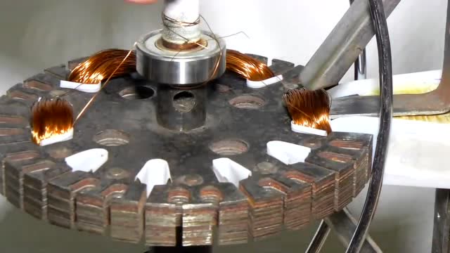 牛人自制吊扇线圈绕线机,这操作厉害了