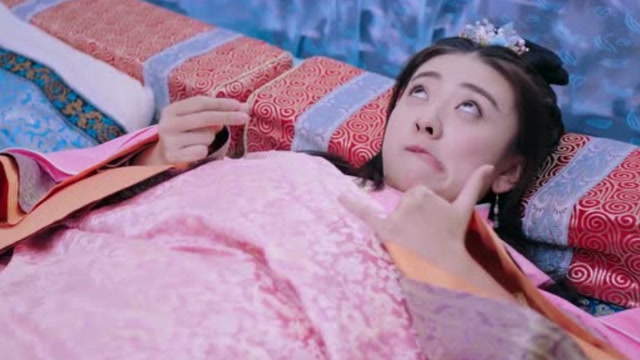 《双世宠妃2》曲小檀怀孕遭墨连城陷害流产,小檀怒吼:只当嫁了条狗