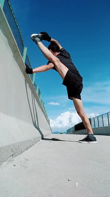 最近这个视频火了!超级灵活"腿脚"