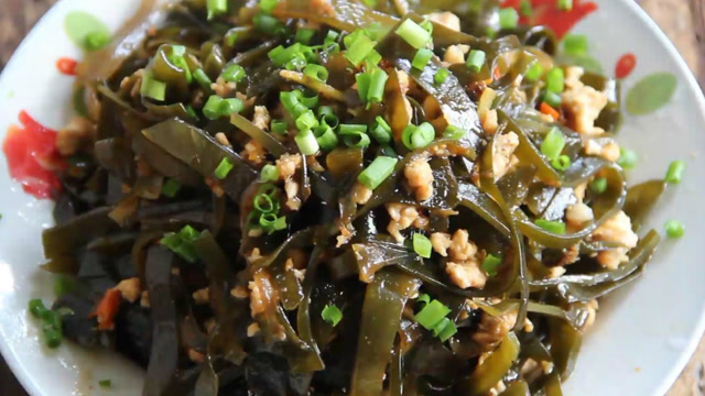 一道简单的家常菜,海带丝炒肉末,好吃又下饭