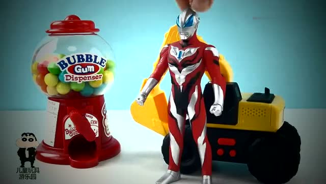 贝利亚奥特曼开心的在超市买了好多的东西啊