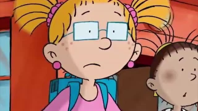 百变马丁:今天的马丁是个女孩,真的要和女孩们一起上舞蹈课么?