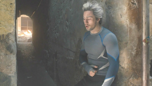 难怪快银赶不上闪电侠,还没干多少活呢,就开始气喘吁吁没力气了