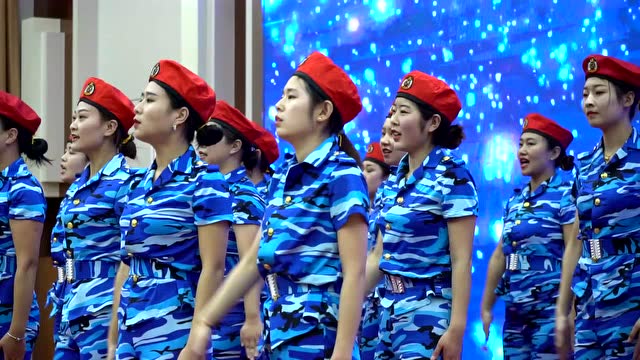 星海幼儿园2019教师舞蹈——军中姐妹