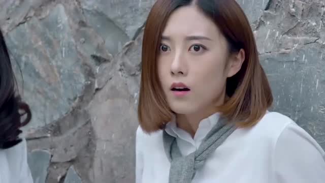 众王驾到:洛夕和闺蜜救人反被摔下高楼,却穿越到古代,梦境真实