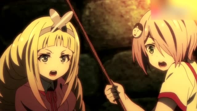 武装少女纳村不道做错事被抓直接吊起来抽打也太恐怖了