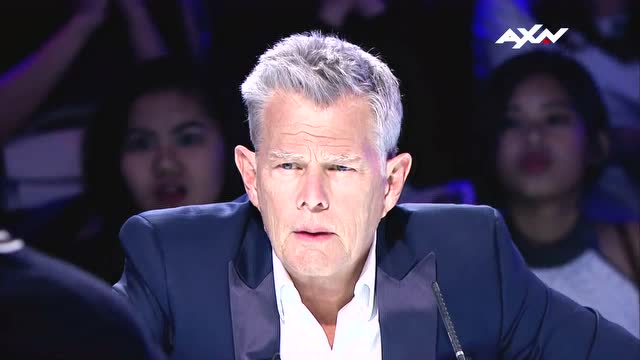 华人之光!世界魔术冠军eric chien空降亚洲达人秀魔法