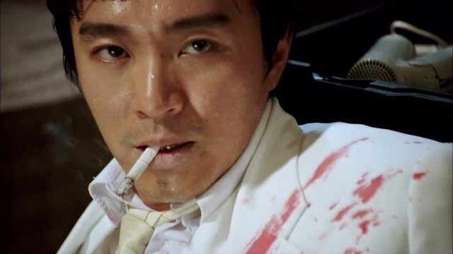 国产凌凌漆:小琴一直帮凌凌漆止血,最后居然还有这样的操作