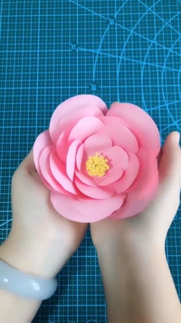 剪纸也能剪出玫瑰花来?