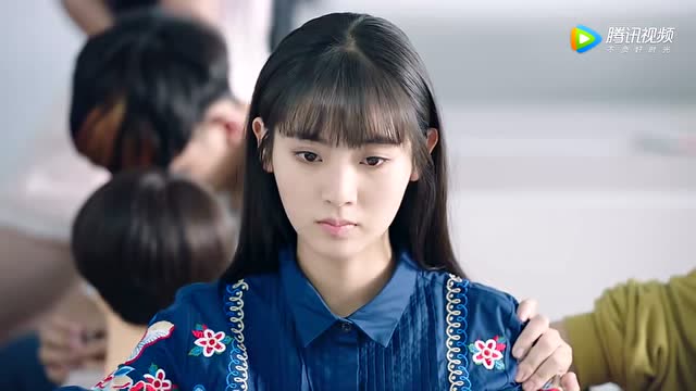 班长殿下:和美感谢苏年年照顾梓晨,苏年年都懒得搭理她