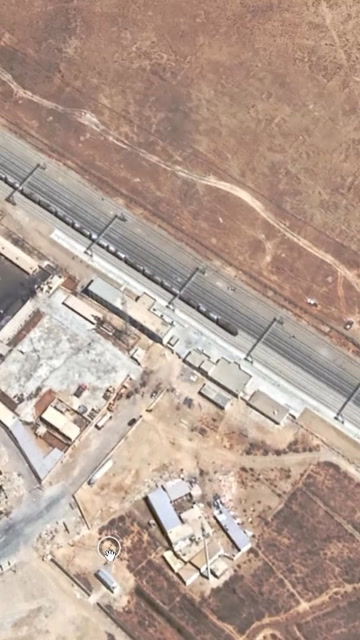 青藏铁路的格尔木东站