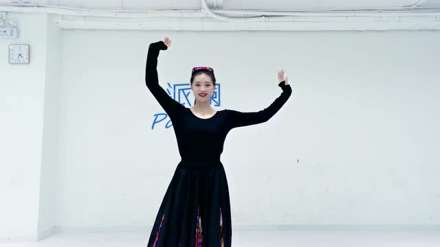 亚丽古娜舞蹈图片