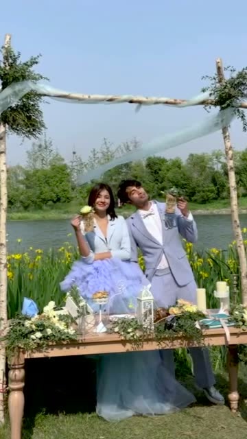 阿本最近飘了啊!竟然把莎莎撞出了画面,俩人真是绝配!