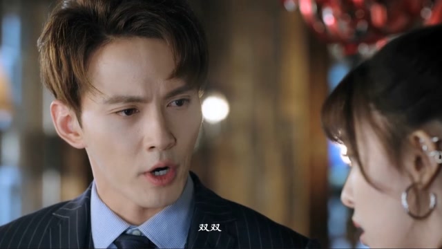 四个人手摸手,双双忍不住骂了袁莱,赵承志一脸懵