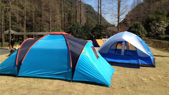 在这顶帐篷里,睡一晚就能获得10000元,为何至今无人敢睡