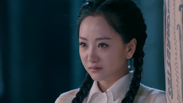 新猛龙过江:女儿得知母亲晚归的原因,偷偷去看她,下秒直掉眼泪