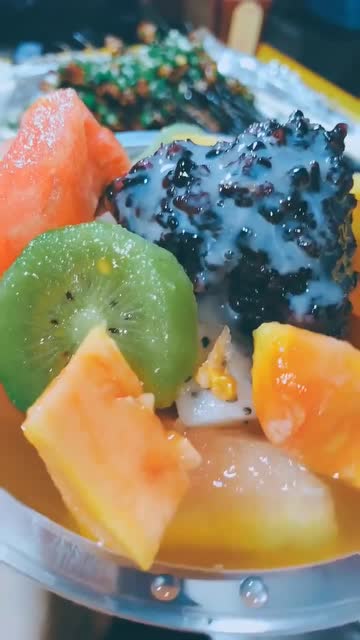 密子君带你吃美食,最便宜,好吃,管饱的冰粉!