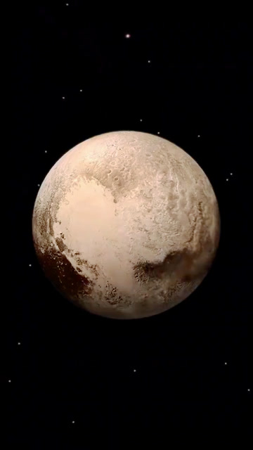 冥王星距离地球最远时约75亿公里太阳光需要55小时到达它是一颗孤独的