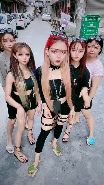 精神小妹,不请自来,有你喜欢的吗?