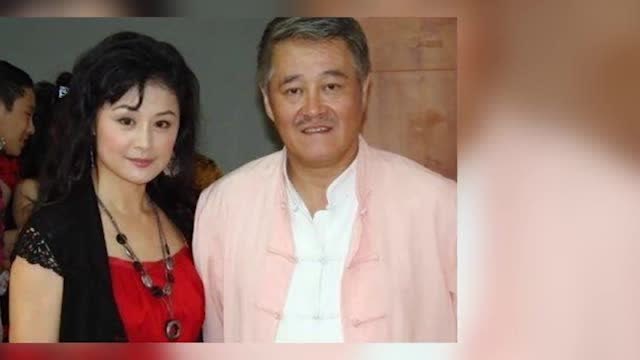 看看49岁的于月仙,再看看62岁的赵本山,两人间真实关系着实令人意外!