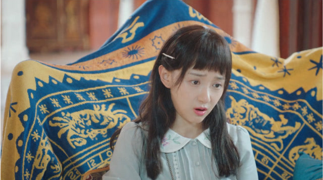 旗袍美探小桃子迷信的样子好可爱被小桃子逗乐了