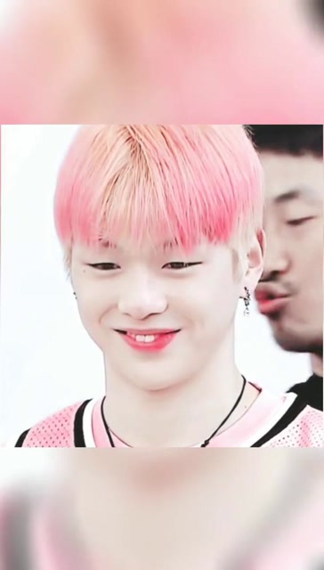 姜丹尼尔,拥有可爱兔牙的大男孩!谁不喜欢?