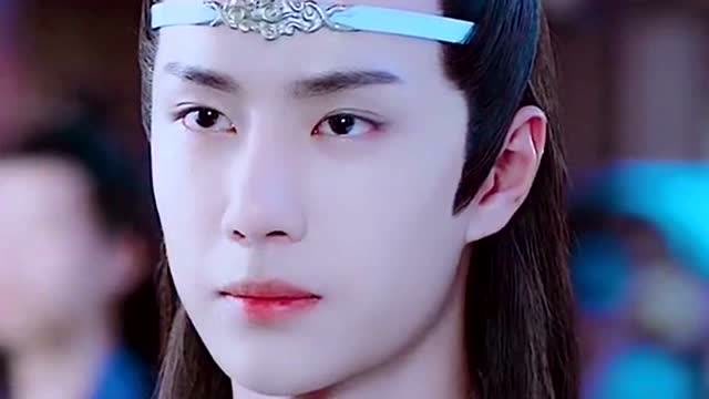 王一博陈情令蓝忘机,这个笑容真的好美啊,好喜欢一身白色衣服的蓝湛