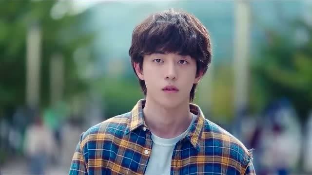 启动了:南柱赫本来很帅气的,但是最后一下笑死我了!