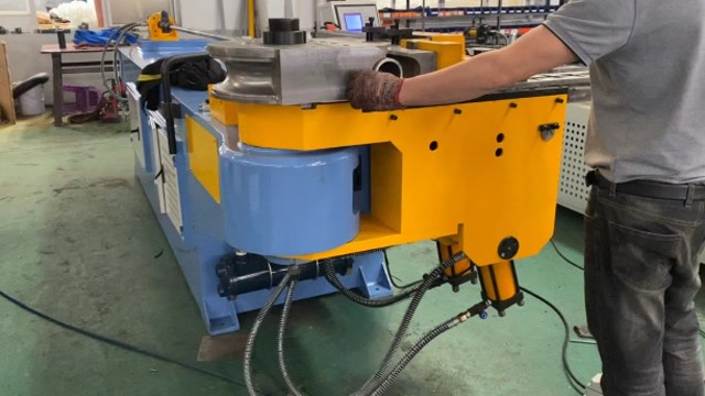 单头液压弯管机弯不锈钢管#弯管机#全自动弯管机