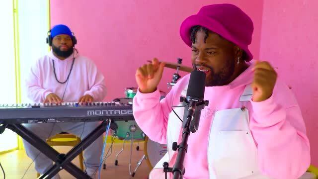 pinksweatatmyworst颅内恋爱了粉胖太会唱了