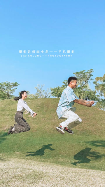 双人合照不会摆姿势,这几个好玩有趣的动作学起来.