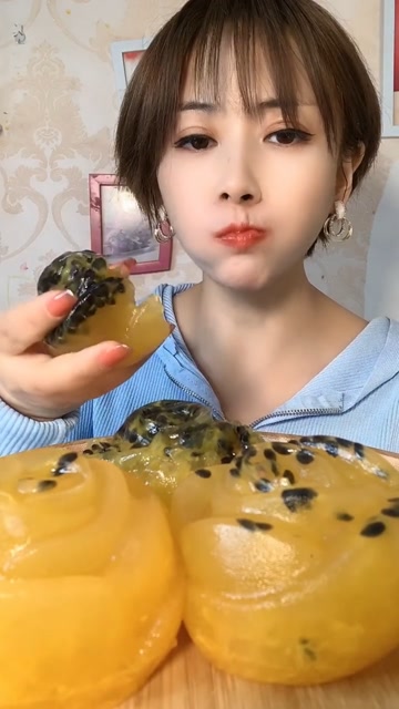 美食吃播:百香果果冻