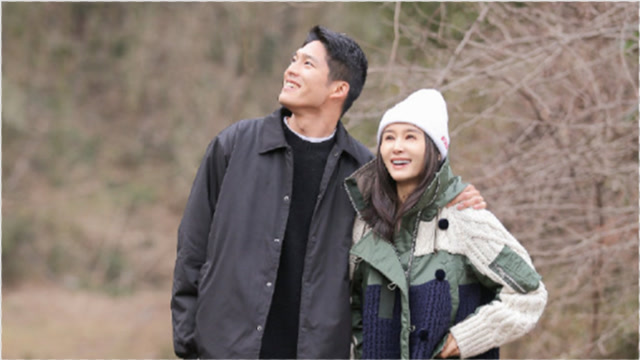 文吴永恩约见好友被偶遇男方满眼都是王子文 俩人甜蜜对视似热恋情侣