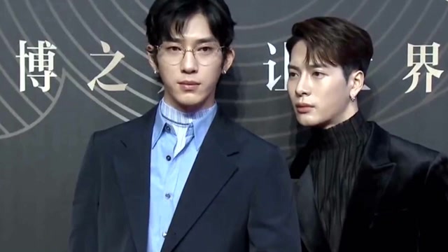 井柏然帮朋友要白敬亭签名照 小白:无中生友?